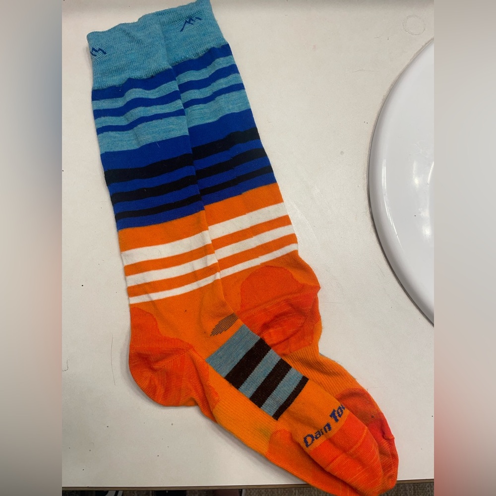 Darn tough socks medium